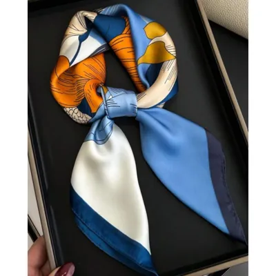 Elegantna ženska ruta v modro oranžni barvi 